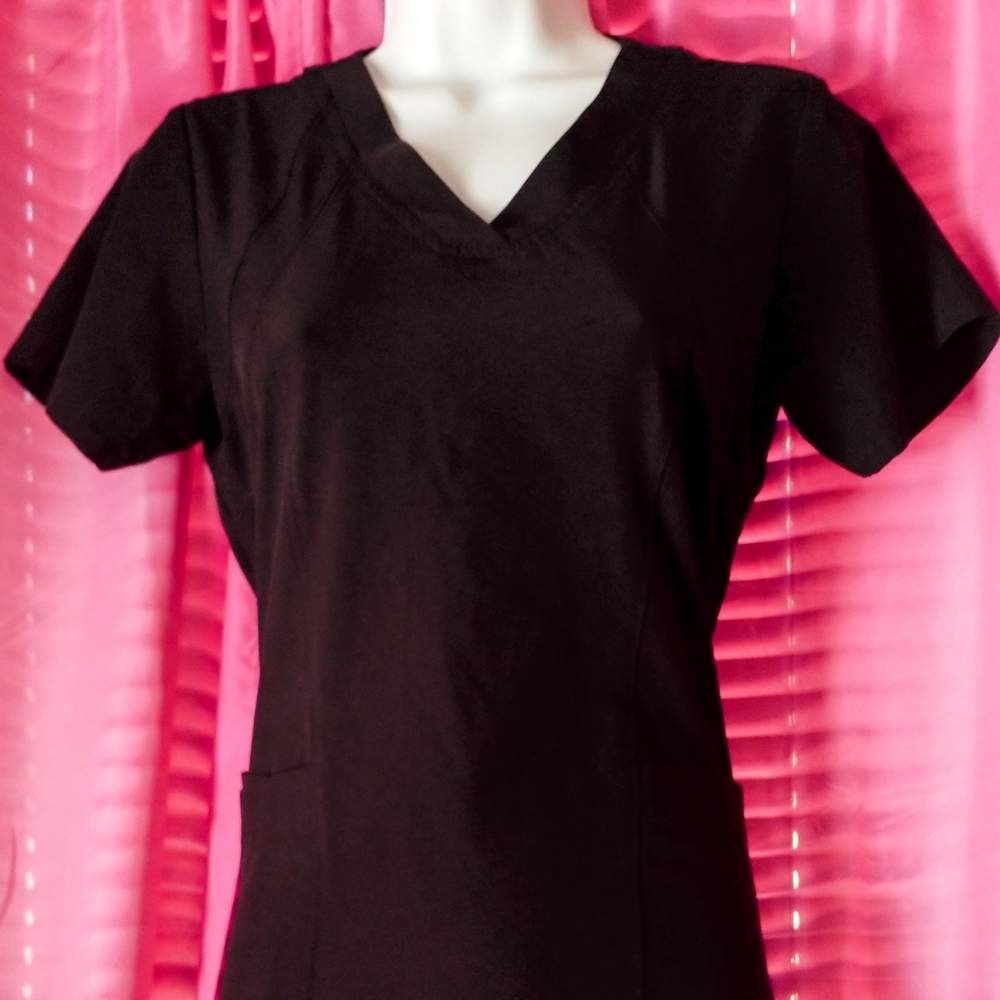 Barco scrub top